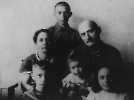 Алибек и Нина тахо-Годи с детьми, москва,1931 г.