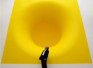 Anish Kapoor, Yellow, 1999, installed at the Royal Academy of Arts